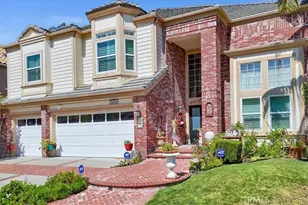 26942 Willow Tree Ln, Laguna Hills, CA 92653 - Photo 2