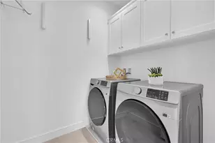 115 Della, Irvine, CA 92602 - Photo 32