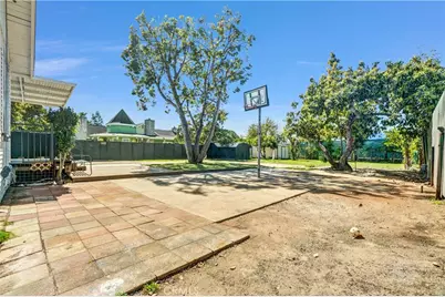 643 S Nutwood Street, Anaheim, CA 92804 - Photo 20