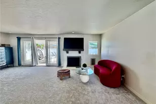 7552 Dr Rhine Dr, Huntington Beach, CA 92647 - Photo 4