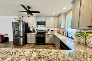 7552 Rhine Dr, Huntington Beach, CA 92647 - Photo 4