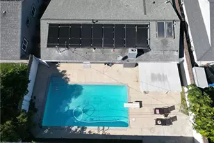 7552 Dr Rhine Dr, Huntington Beach, CA 92647 - Photo 1
