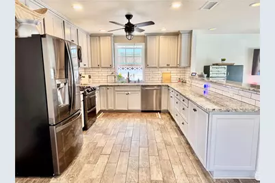 7552 Dr. Rhine Drive, Huntington Beach, CA 92647 - Photo 4