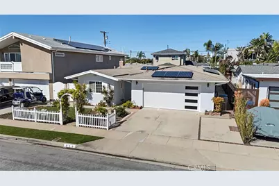 915 Coastline, Seal Beach, CA 90740 - Photo 2