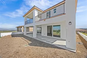 16765 La Bella Villa, Riverside, CA 92503 - Photo 22