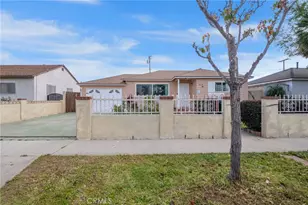 519 English, Santa Ana, CA 92703 - Photo 2