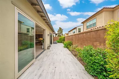 113 Wanderer, Irvine, CA 92618 - Photo 32