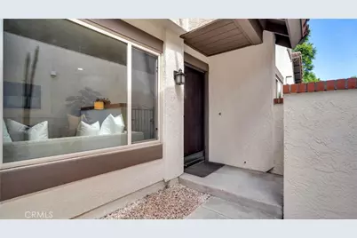 3 Varesa, Irvine, CA 92620 - Photo 4