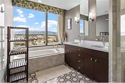 1100 Wilshire #2702, Los Angeles, CA 90017 - Photo 14