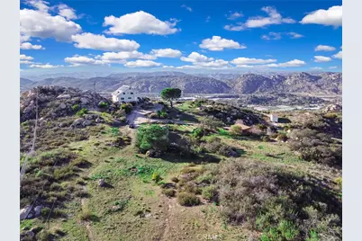 6750 Rainbow Heights Road, Fallbrook, CA 92028 - Photo 2