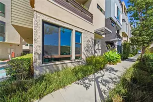 627 Cardiff Reef, Costa Mesa, CA 92627 - Photo 4