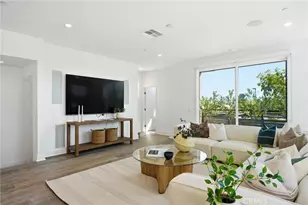 627 Cardiff Reef, Costa Mesa, CA 92627 - Photo 18