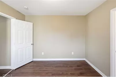 2010 N Corlett, Los Angeles, CA 90059 - Photo 22
