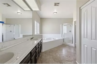 7325 Round Hill Drive, Lancaster, CA 93536 - Photo 44