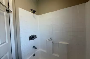 3924 W 104th, Inglewood, CA 90303 - Photo 10