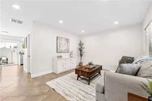 17653 Brittany Ln, Huntington Beach, CA 92647 - Photo 4