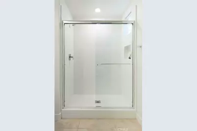275 Lynx, Irvine, CA 92618 - Photo 8