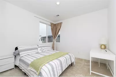 275 Lynx, Irvine, CA 92618 - Photo 24