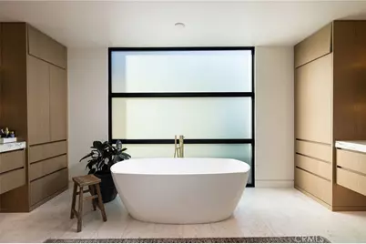 2304 Cliff, Newport Beach, CA 92663 - Photo 30