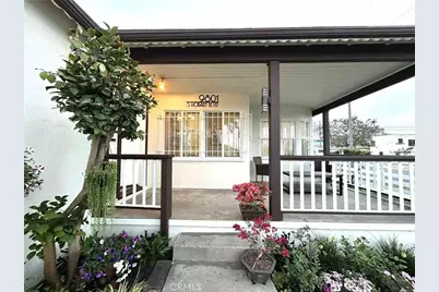 9801 S Hobart Boulevard, Los Angeles, CA 90047 - Photo 2