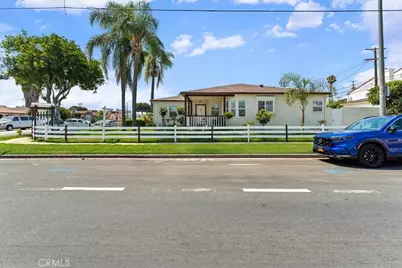 9801 S Hobart Boulevard, Los Angeles, CA 90047 - Photo 12