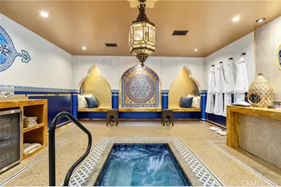 1919 Santa Ana, Costa Mesa, CA 92627 - Photo 38