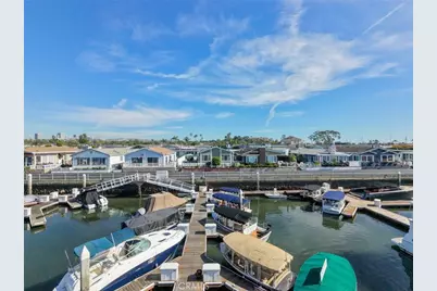 7 Saratoga, Newport Beach, CA 92660 - Photo 2