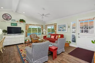 7 Saratoga, Newport Beach, CA 92660 - Photo 16