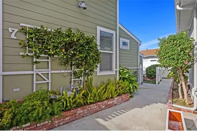 7 Saratoga, Newport Beach, CA 92660 - Photo 40