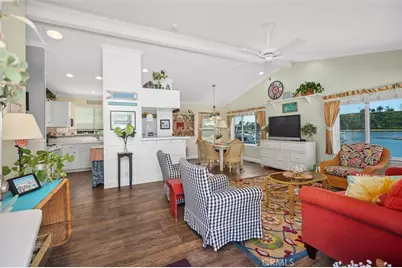 7 Saratoga, Newport Beach, CA 92660 - Photo 14