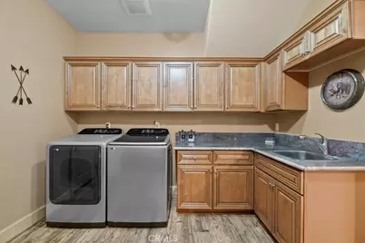1020 Heritage Trail, Big Bear City, CA 92314 - Photo 18