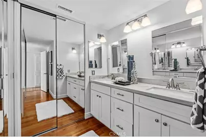 525 Vista Flora, Newport Beach, CA 92660 - Photo 18