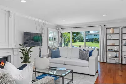 525 Vista Flora, Newport Beach, CA 92660 - Photo 12