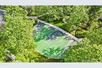 119 Plateau, Irvine, CA 92618 - Photo 38