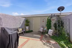 8276 Constantine Dr, Huntington Beach, CA 92646 - Photo 20