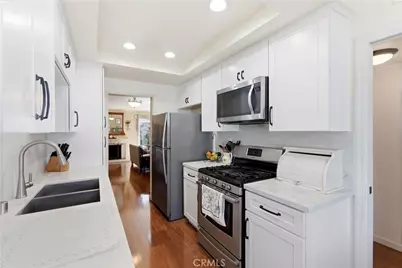 8276 Constantine Drive, Huntington Beach, CA 92646 - Photo 6