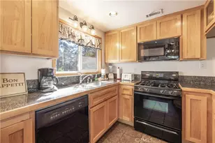 41063 Pennsylvania, Big Bear Lake, CA 92315 - Photo 8