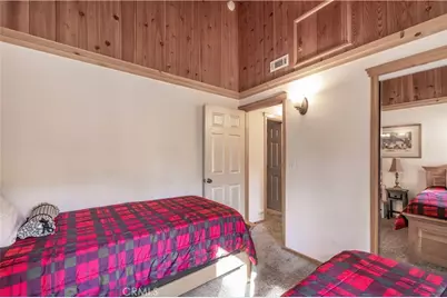 41063 Pennsylvania, Big Bear Lake, CA 92315 - Photo 18