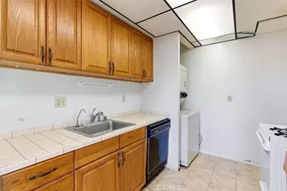 8225 Foxhall Drive, Huntington Beach, CA 92646 - Photo 10