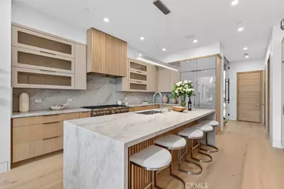 520 11th Street, Huntington Beach, CA 92648 - Photo 2