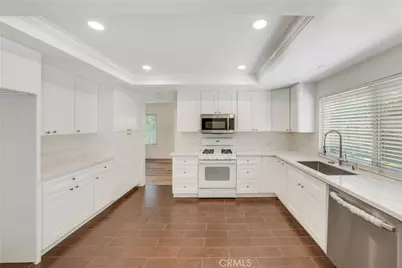 14 Yorktown, Irvine, CA 92620 - Photo 16
