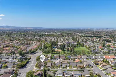 14 Yorktown, Irvine, CA 92620 - Photo 2