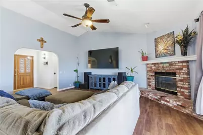 27100 Barkes Way, Tehachapi, CA 93561 - Photo 10