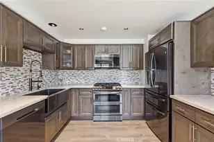 14 Dry Creek, Laguna Hills, CA 92653 - Photo 4