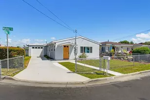 1500 Walton St, Oceanside, CA 92058 - Photo 2