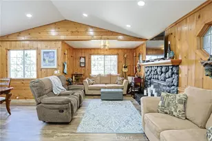 23095 Hemlock, Crestline, CA 92325 - Photo 14