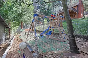 23095 Hemlock, Crestline, CA 92325 - Photo 34