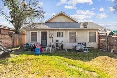 27126 Pacific, Highland, CA 92346 - Photo 18
