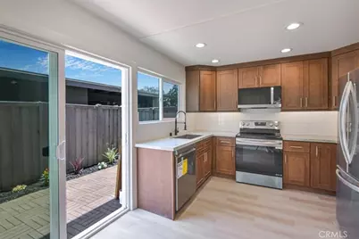 229 Springview, Irvine, CA 92620 - Photo 6