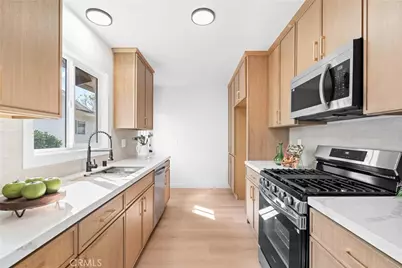 858 W Yale, Ontario, CA 91762 - Photo 8